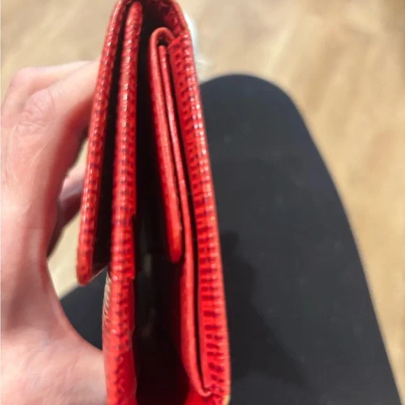 VINTAGE Louis Vuitton Vibrant Red Epi Leather Wallet - Picture 10 of 11